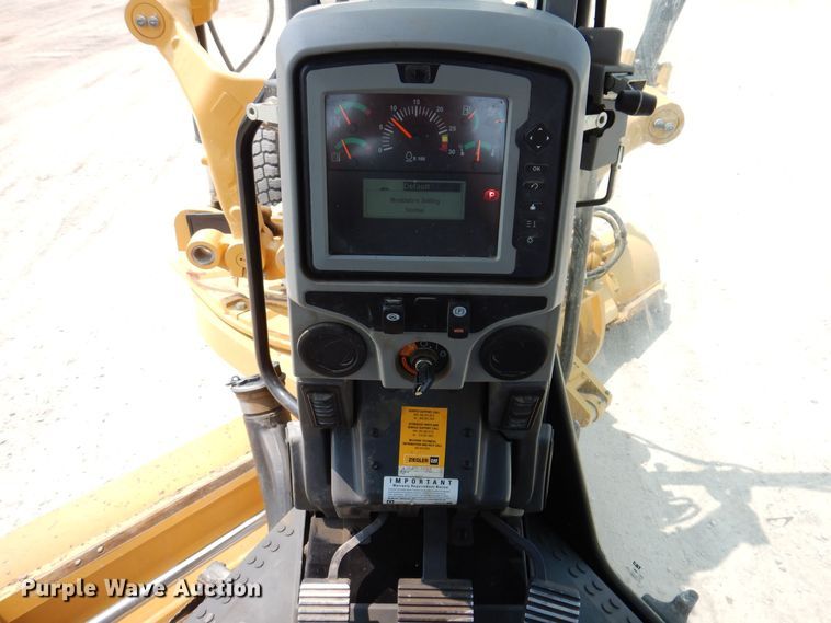 image for item DK5235 2019 Caterpillar 12M3  motor grader