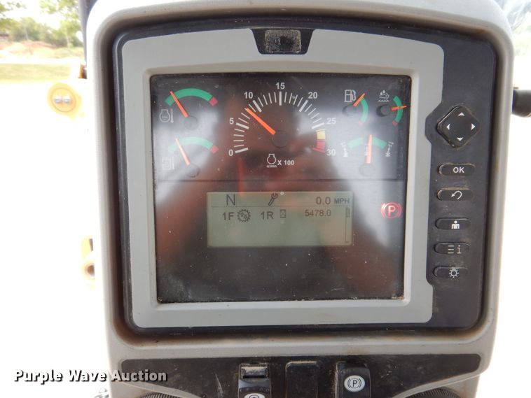 image for item DK5235 2019 Caterpillar 12M3  motor grader