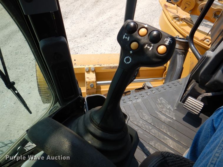 image for item DK5235 2019 Caterpillar 12M3  motor grader