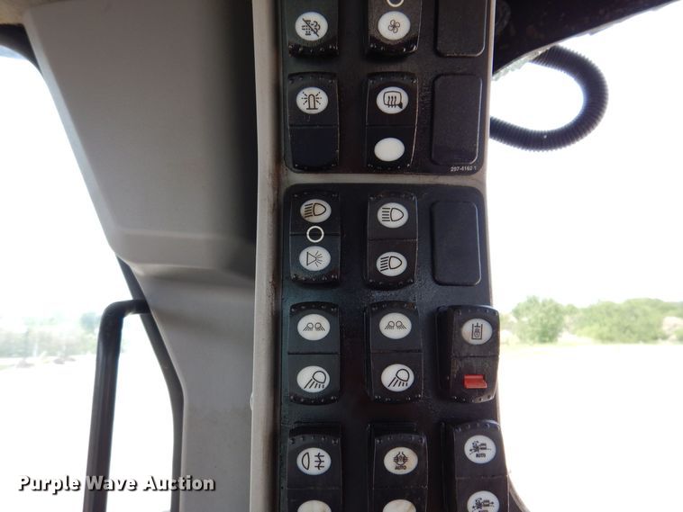 image for item DK5235 2019 Caterpillar 12M3  motor grader