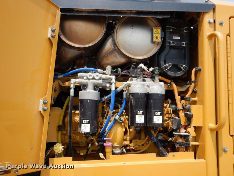 image for item DK5235 2019 Caterpillar 12M3  motor grader