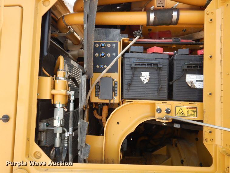image for item DK5235 2019 Caterpillar 12M3  motor grader
