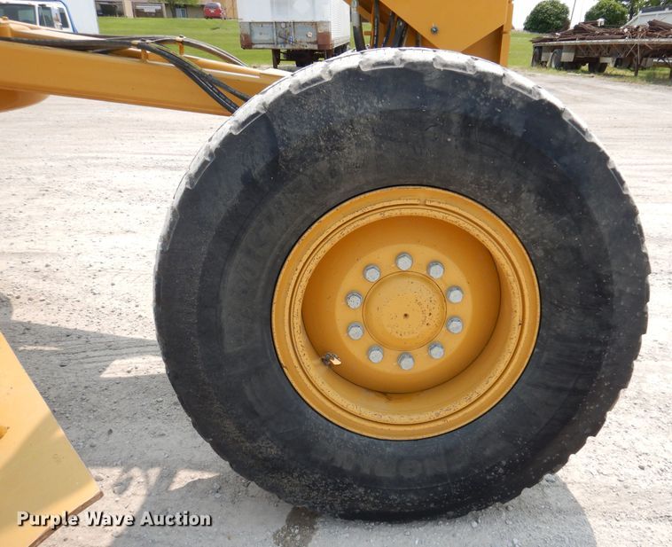 image for item DK5235 2019 Caterpillar 12M3  motor grader