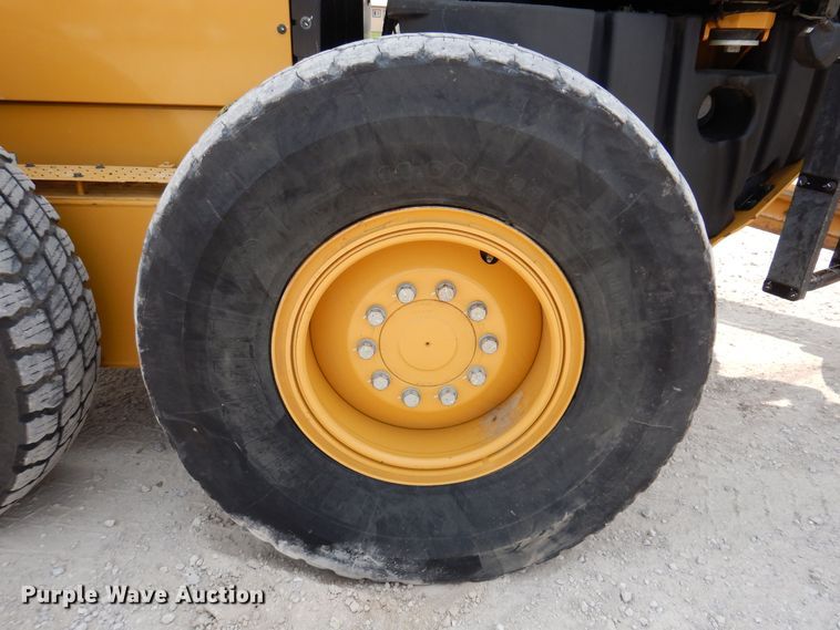 image for item DK5235 2019 Caterpillar 12M3  motor grader