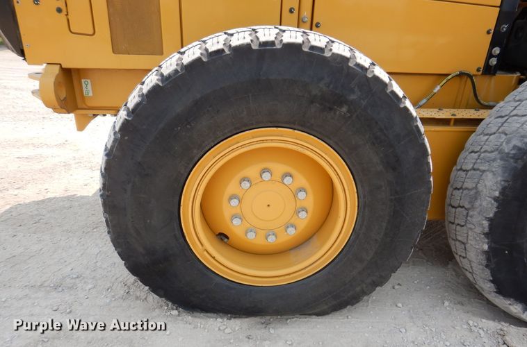 image for item DK5235 2019 Caterpillar 12M3  motor grader