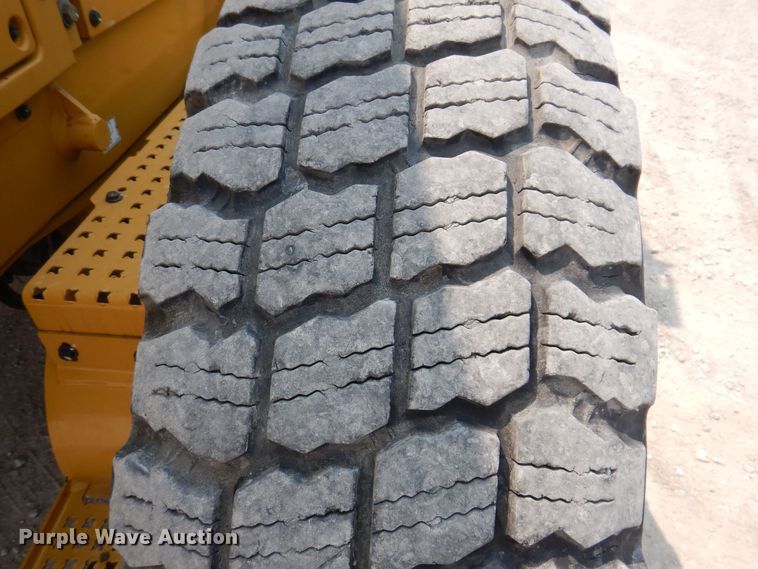 image for item DK5235 2019 Caterpillar 12M3  motor grader