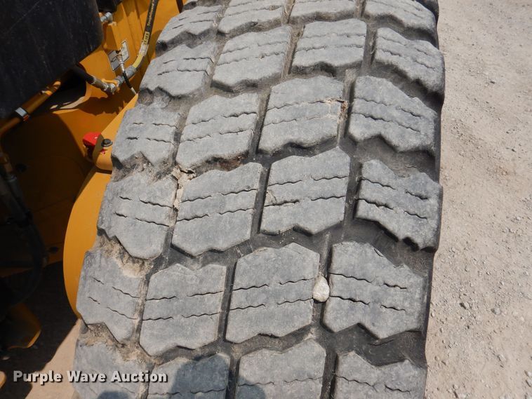 image for item DK5235 2019 Caterpillar 12M3  motor grader