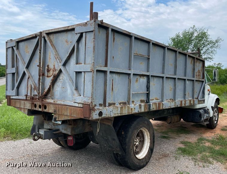image for item DM0250 1991 International 4600  dump truck
