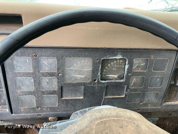 image for item DM0250 1991 International 4600  dump truck