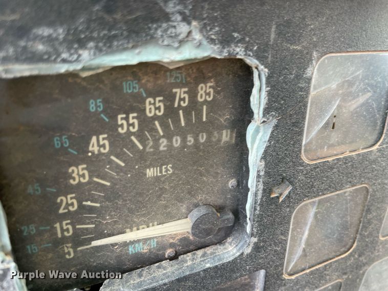 image for item DM0250 1991 International 4600  dump truck