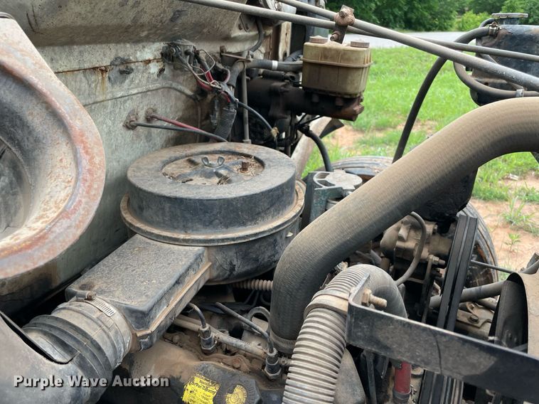 image for item DM0250 1991 International 4600  dump truck