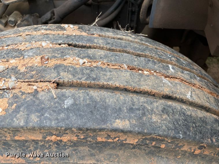 image for item DM0250 1991 International 4600  dump truck