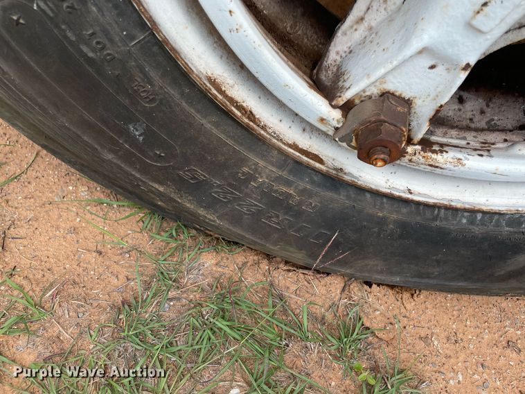 image for item DM0250 1991 International 4600  dump truck