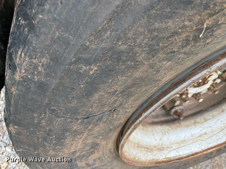 image for item DM0250 1991 International 4600  dump truck