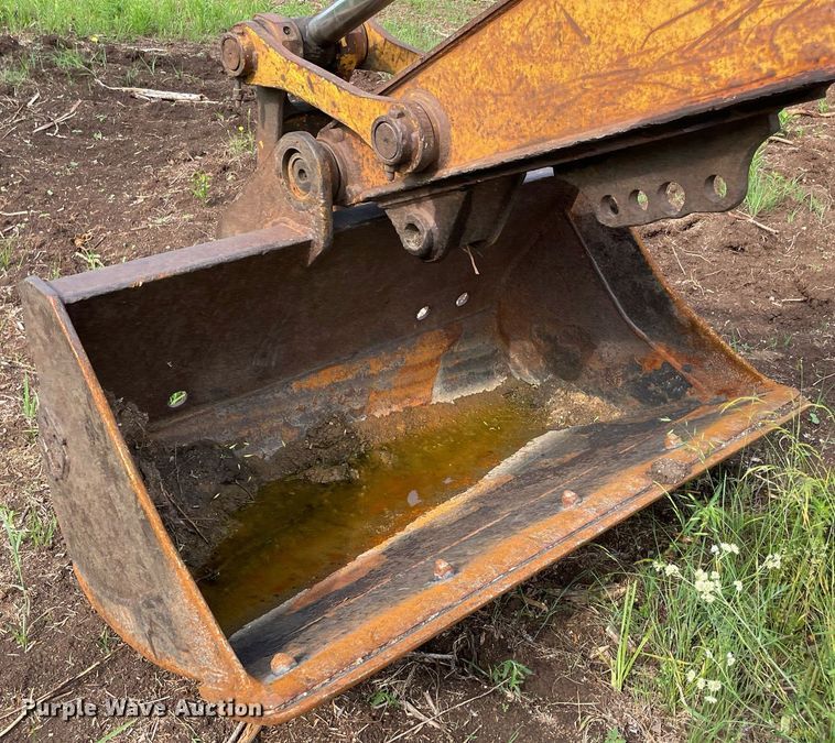 image for item DM0275 1999 John Deere 120  excavator