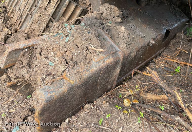 image for item DM0275 1999 John Deere 120  excavator