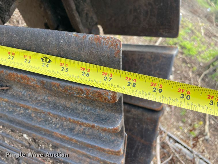 image for item DM0275 1999 John Deere 120  excavator