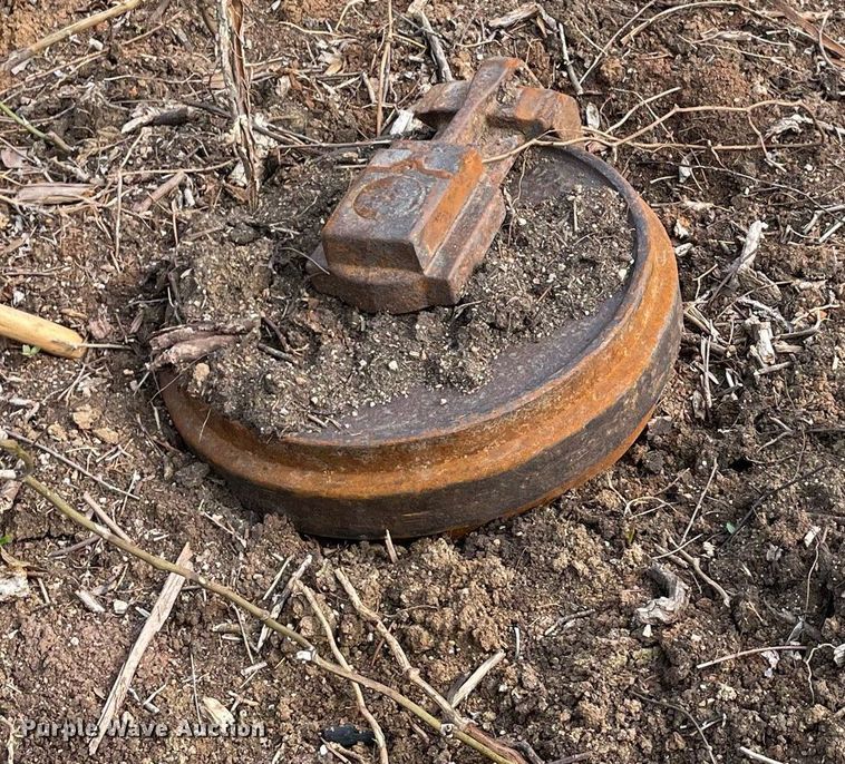 image for item DM0275 1999 John Deere 120  excavator