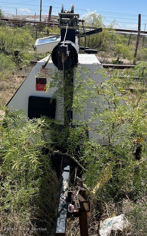 image for item DN3001 2006 Magnum MLT4060MMH  light plant