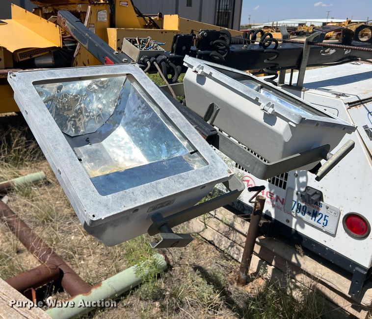 image for item DN3001 2006 Magnum MLT4060MMH  light plant