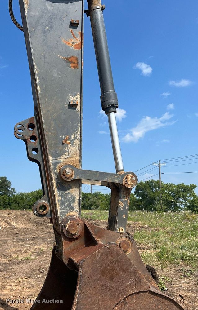 image for item DN3020 2017 John Deere 350G LC  excavator