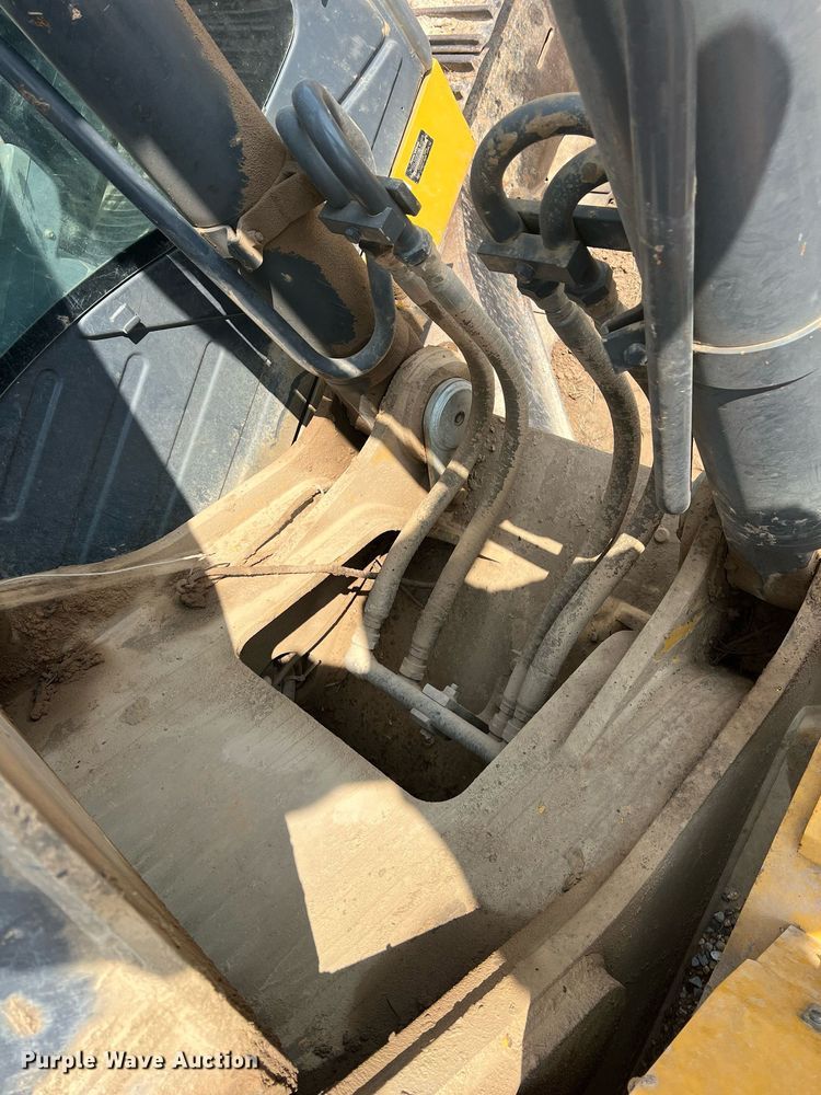 image for item DN3020 2017 John Deere 350G LC  excavator