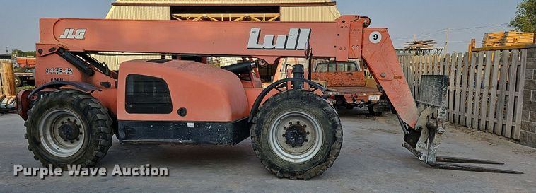 image for item DO2668 2006 Lull 944E-42  telehandler