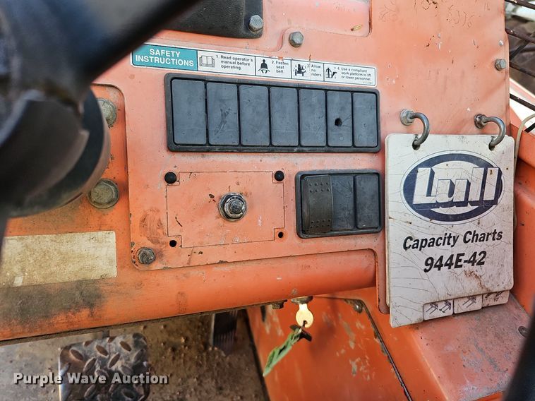 image for item DO2668 2006 Lull 944E-42  telehandler