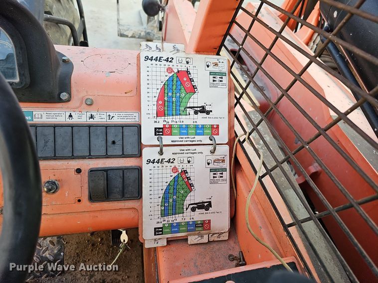 image for item DO2668 2006 Lull 944E-42  telehandler