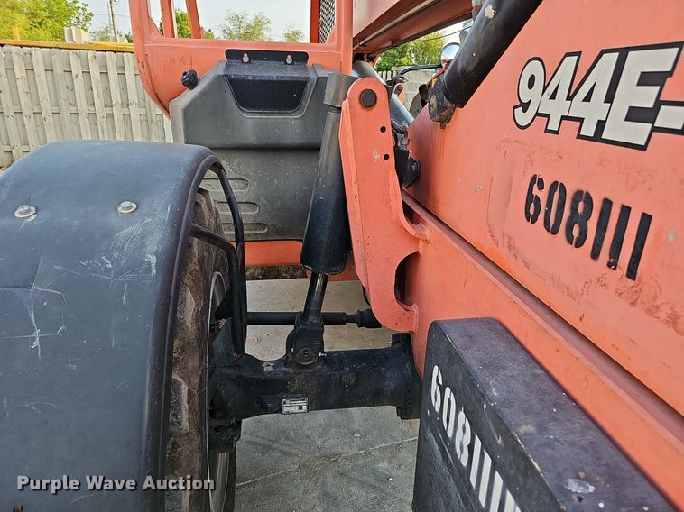 image for item DO2668 2006 Lull 944E-42  telehandler