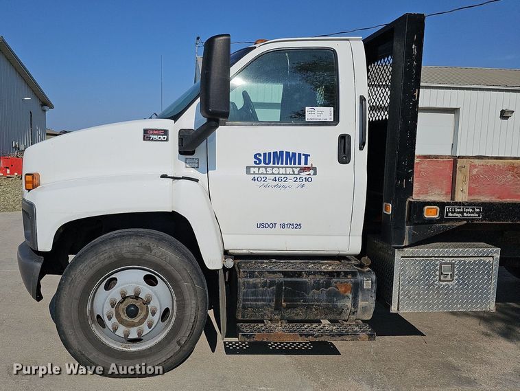 image for item DO2671 2003 GMC C7500  dump flatbed truck
