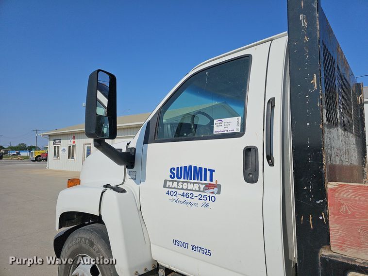 image for item DO2671 2003 GMC C7500  dump flatbed truck