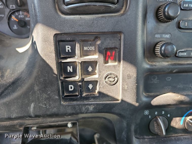 image for item DO2671 2003 GMC C7500  dump flatbed truck