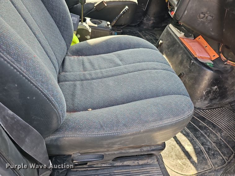 image for item DO2671 2003 GMC C7500  dump flatbed truck