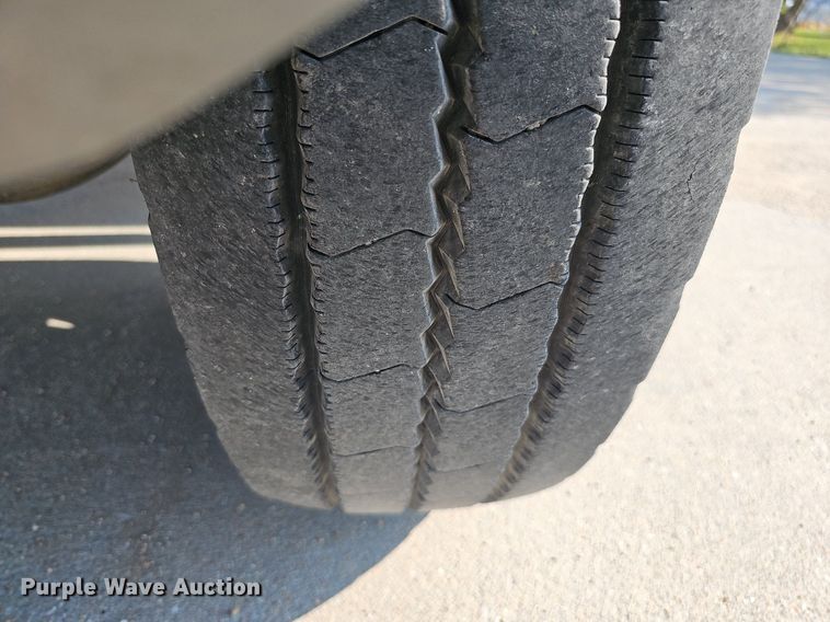 image for item DO2671 2003 GMC C7500  dump flatbed truck