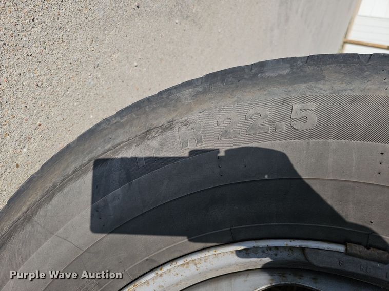 image for item DO2671 2003 GMC C7500  dump flatbed truck