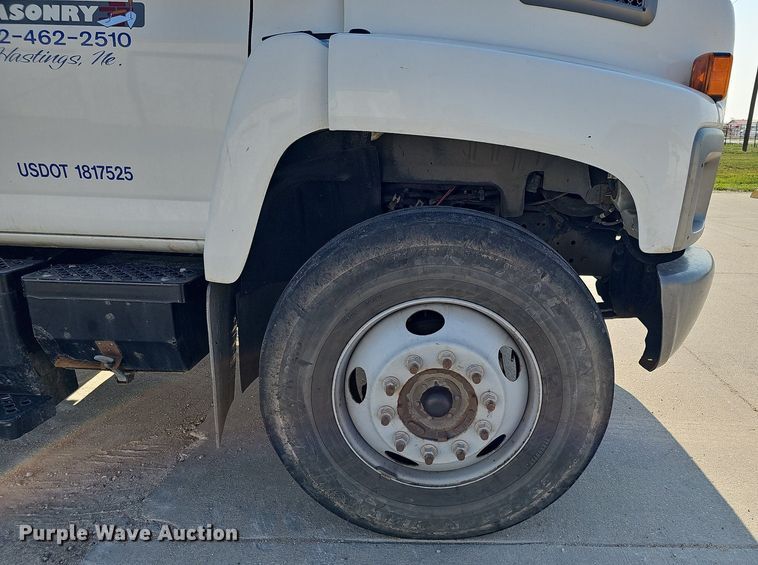 image for item DO2671 2003 GMC C7500  dump flatbed truck