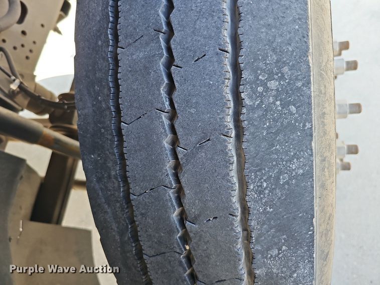 image for item DO2671 2003 GMC C7500  dump flatbed truck