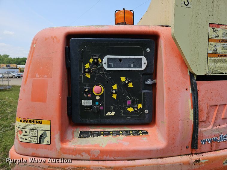 image for item DO2676 2007 JLG 400S  boom lift