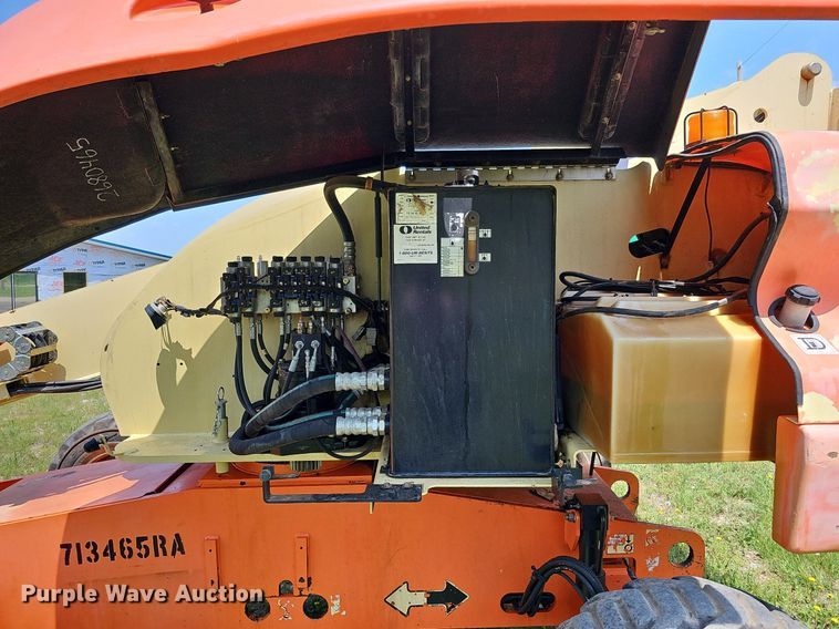 image for item DO2676 2007 JLG 400S  boom lift