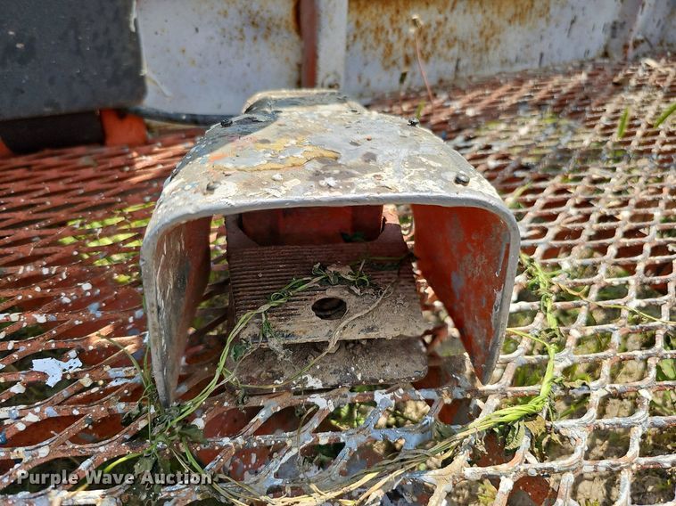 image for item DO2677 2000 JLG 600AJ  boom lift