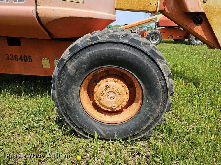 image for item DO2677 2000 JLG 600AJ  boom lift