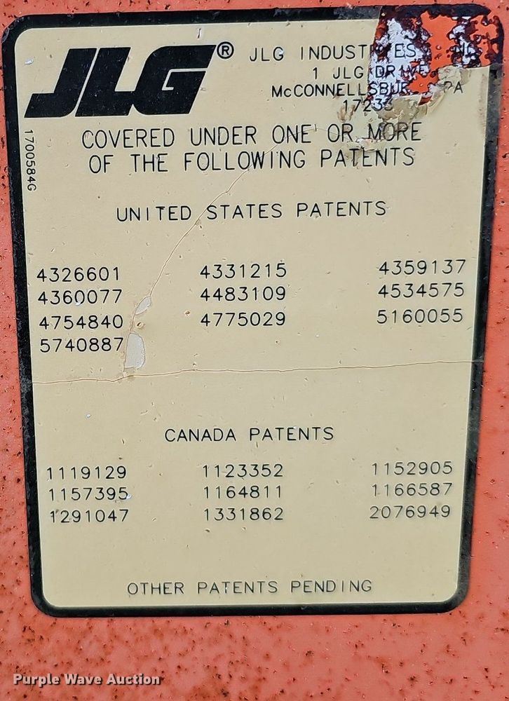 image for item DO2677 2000 JLG 600AJ  boom lift