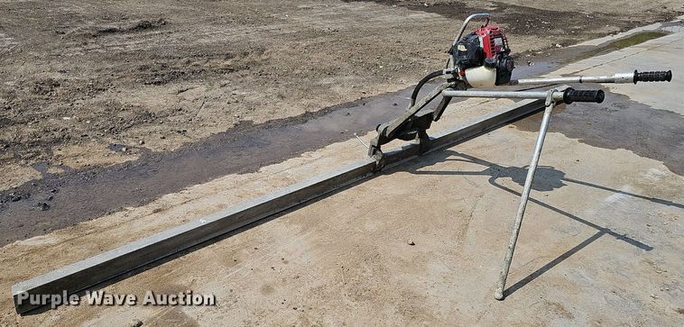 image for item DO2679 12'W screed