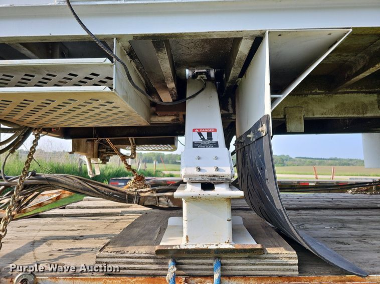 image for item DO2683 2012 Altec  bucket truck bed