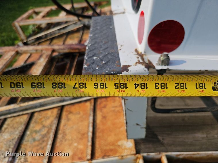 image for item DO2683 2012 Altec  bucket truck bed