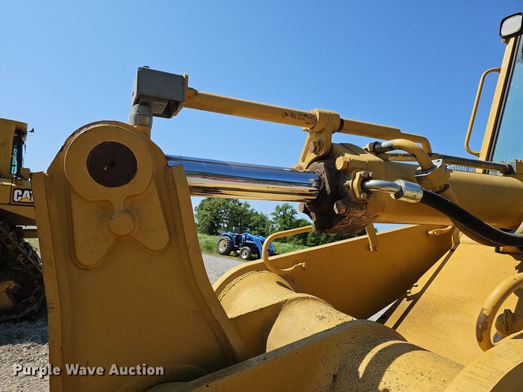 image for item DO2689 1998 Caterpillar 963B LGP  track loader