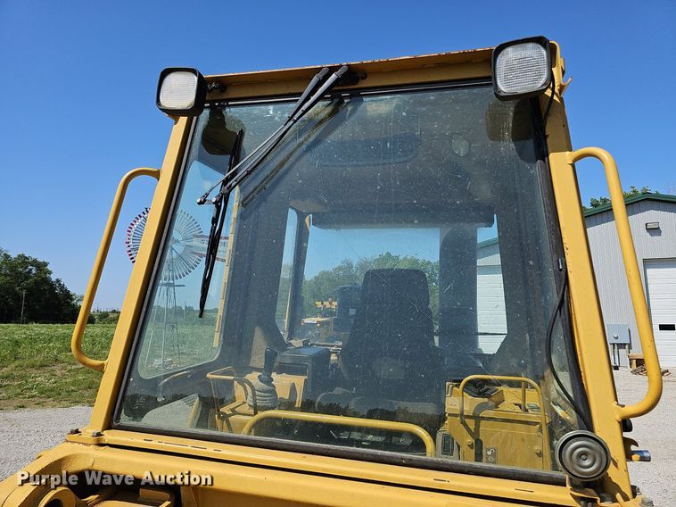 image for item DO2689 1998 Caterpillar 963B LGP  track loader