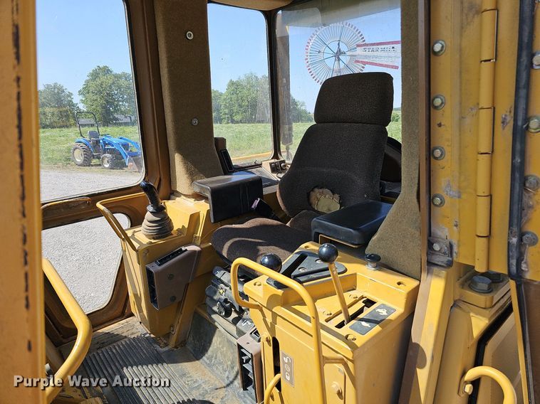 image for item DO2689 1998 Caterpillar 963B LGP  track loader