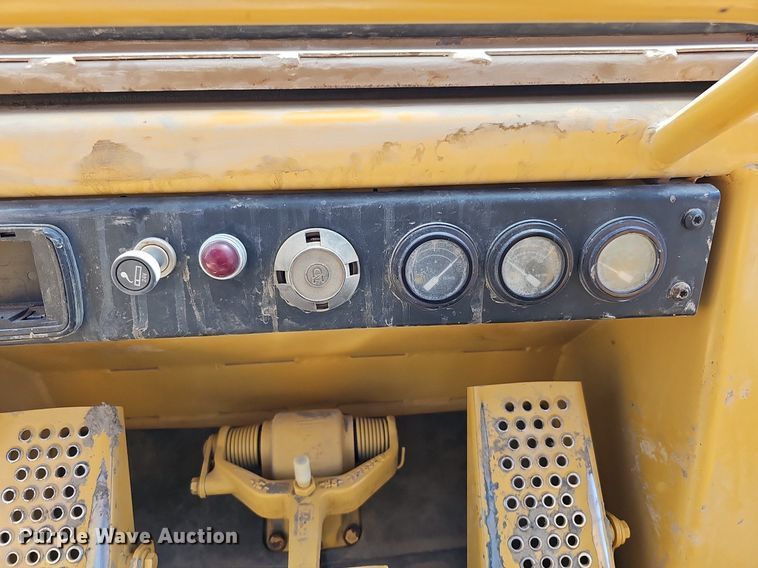 image for item DO2689 1998 Caterpillar 963B LGP  track loader